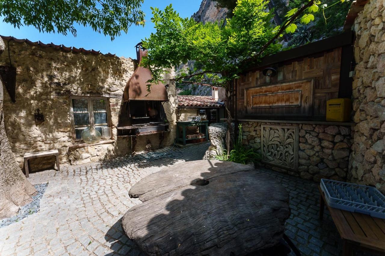 La Bouscatiere Hotel Moustiers-Sainte-Marie Exterior photo